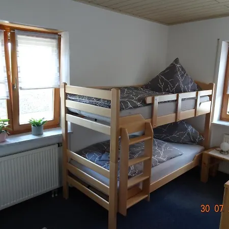 Schwarz Apartman Rottenbach (Roth)